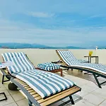 Oliva Homes 4* Dhiyellótika