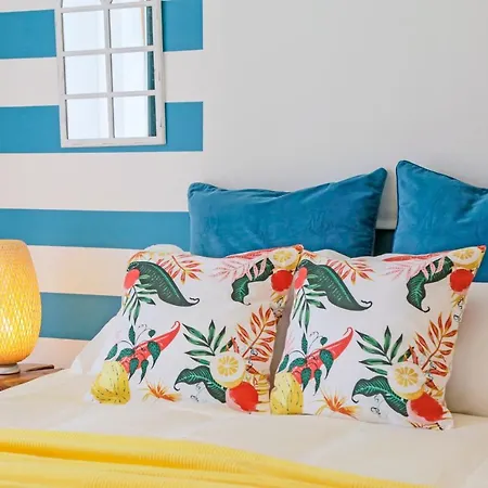 Oliva Homes Apartahotel