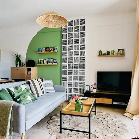 Oliva Homes Apartahotel
