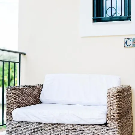 Oliva Homes Dhiyellótika