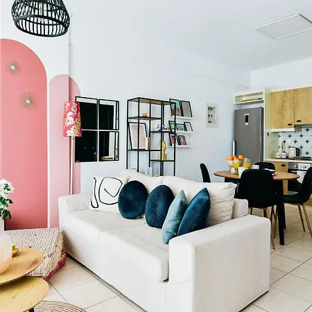 Oliva Homes 4* Dhiyellótika