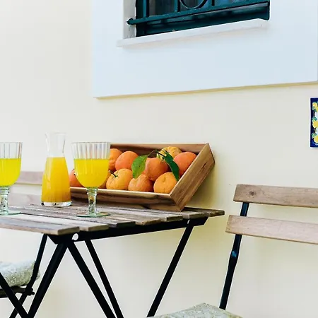 Oliva Homes Aparthotel Dhiyeliotika