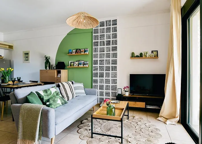 Oliva Homes アパートホテル