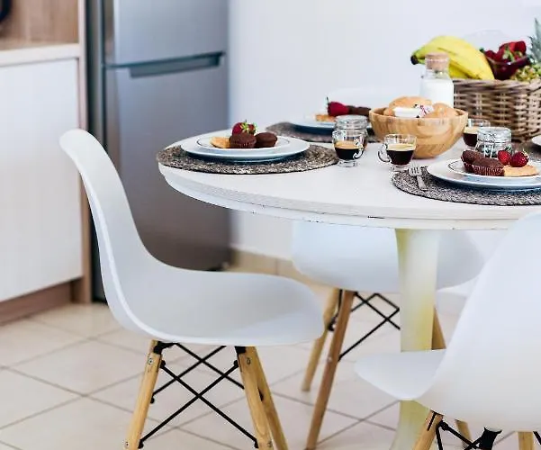 Oliva Homes Dhiyeliotika